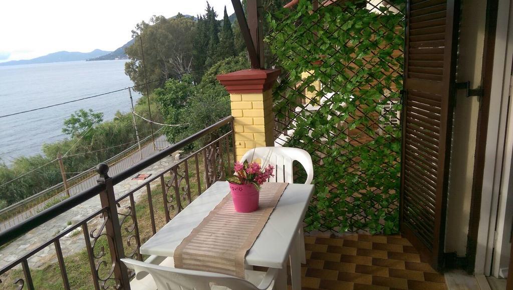 Sol E Mar Sea Side View Guesthouse Perama  Exterior foto