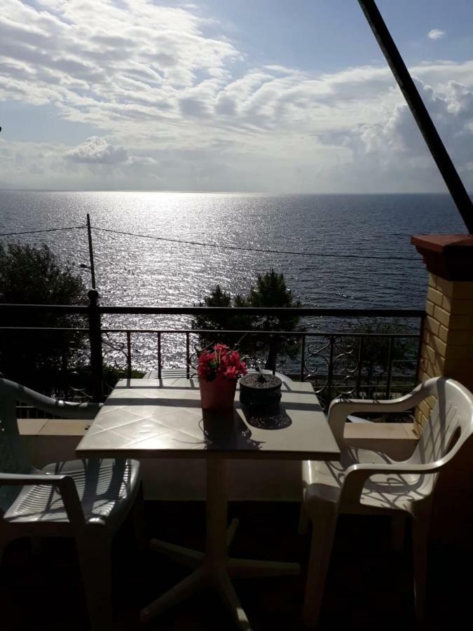 Sol E Mar Sea Side View Guesthouse Perama  Exterior foto
